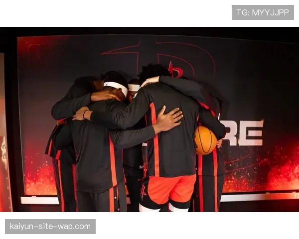 火箭年轻阵容关键时刻决策失误 教练组暂停使用时机引发争议 火箭年轻阵容关键时刻决策失误 教练组暂停使用时机引发争议