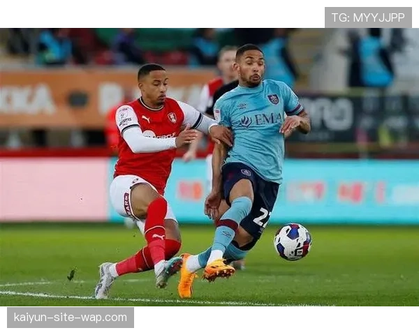 伊普斯维奇87分钟绝平南安普顿，控球推进战术末段体能分配存疑